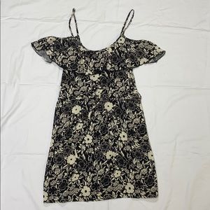 Hollister Black and Off White Dress